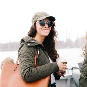 Meet your Posher, Emily